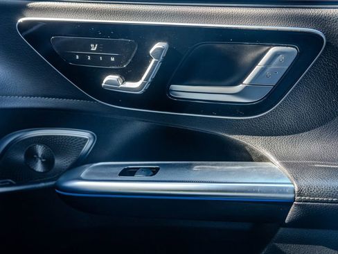 Used 2023 Mercedes-Benz EQE 350+ 4MATIC SUV w/ Pinnacle Trim Package image 14