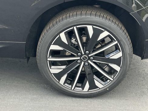 New 2026 Volvo XC60 B5 Ultra w/ Climate Package AWD/4WD image 11