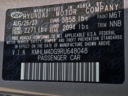 Used 2024 Hyundai Elantra SEL FWD image 12