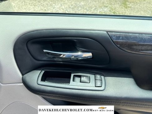Used 2014 Dodge Grand Caravan SE w/ Quick Order Package 29E SE FWD image 32