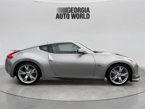 Used 2009 Nissan 370Z Coupe w/ Sport Pkg RWD image 14