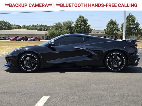 Used 2024 Chevrolet Corvette Stingray Preferred Cpe w/ Z51 Performance Package RWD image 5