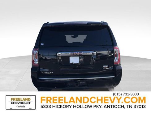 Used 2016 GMC Yukon Denali image 4