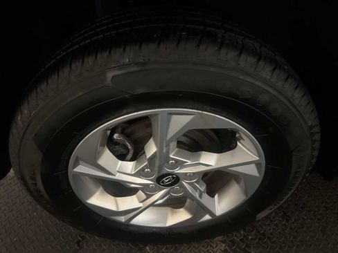 Used 2023 Hyundai Tucson SE image 13