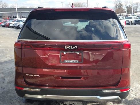 Used 2024 Kia Carnival SX image 8
