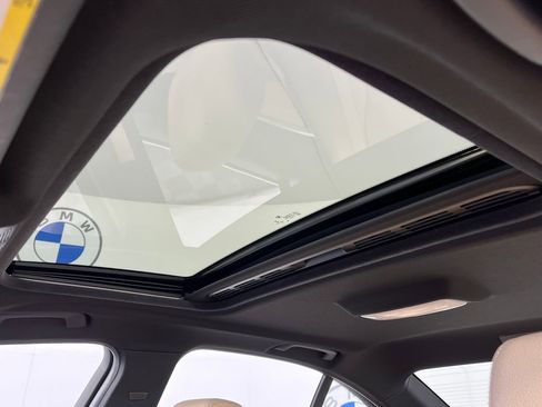 Used 2017 BMW 330i xDrive Sedan image 27