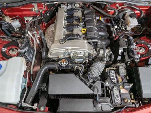 Used 2020 MAZDA MX-5 Miata RF Grand Touring RWD image 28