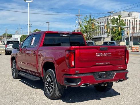 Used 2025 GMC Sierra 1500 AT4 w/ AT4 Premium Package AWD/4WD image 3