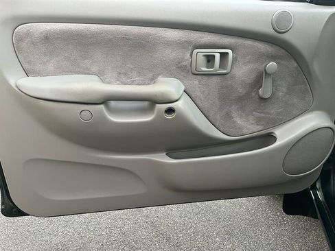 Used 2003 Toyota Tacoma 2WD Regular Cab image 15