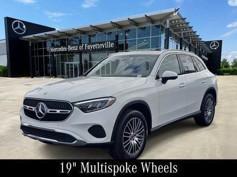 Certified 2025 Mercedes-Benz GLC 300 image 1