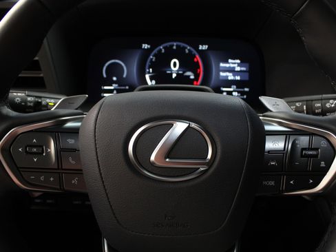 Used 2025 Lexus GX 550 w/ Accessory Package (32) AWD/4WD image 54
