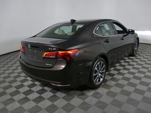 Used 2017 Acura TLX V6 SH-AWD w/ Technology Pkg image 28