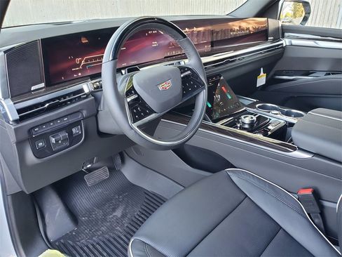 New 2026 Cadillac Escalade Luxury w/ LPO, Floor Liner Package image 12