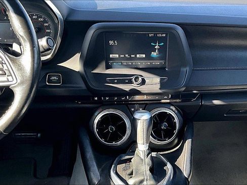 Used 2016 Chevrolet Camaro LT image 6