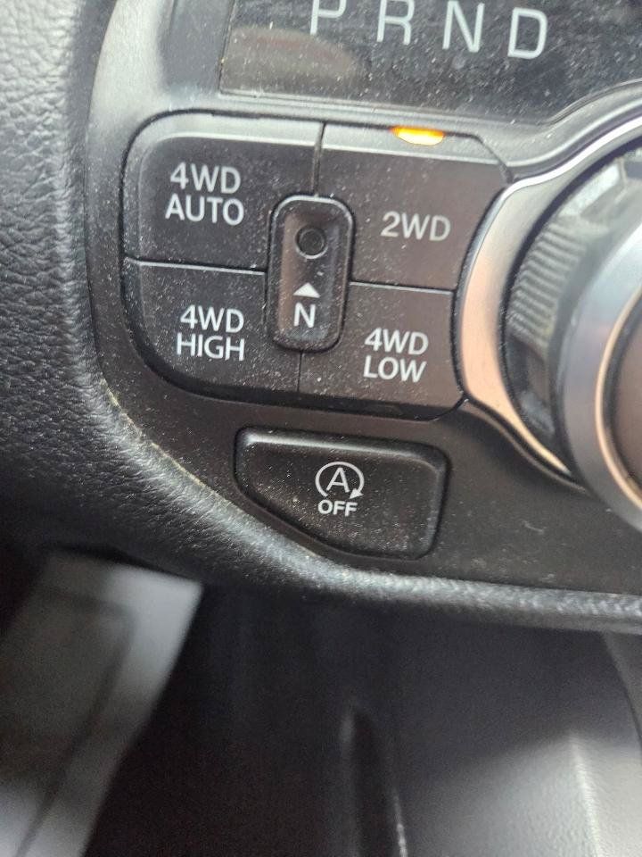 Used 2020 RAM 1500 Big Horn AWD/4WD image 23