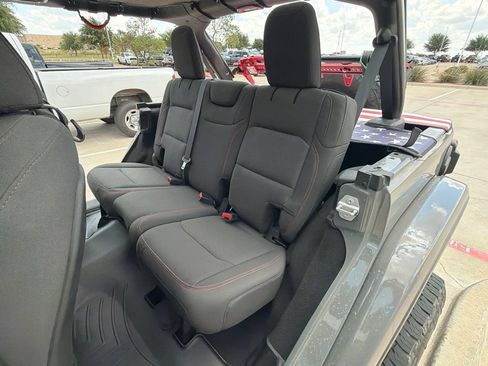 Used 2020 Jeep Wrangler Unlimited Rubicon AWD/4WD image 28