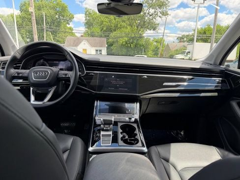 Used 2023 Audi Q7 3.0T Premium Plus w/ Premium Plus Package AWD/4WD image 19