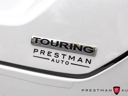 Used 2025 Honda Pilot Touring image 8