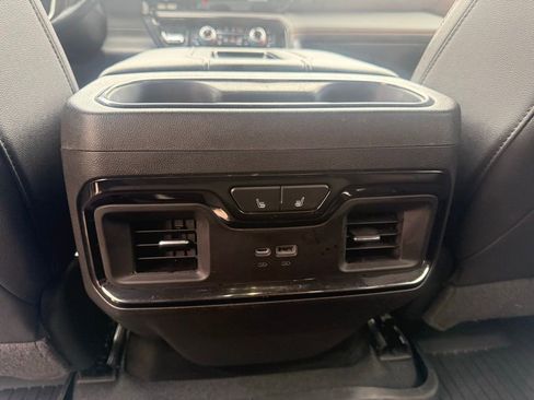 Used 2022 GMC Sierra 1500 AT4 image 24