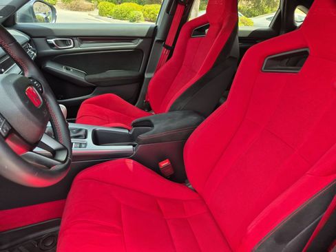 Used 2025 Honda Civic Type R image 25