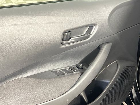 Used 2024 Toyota Corolla LE FWD image 17