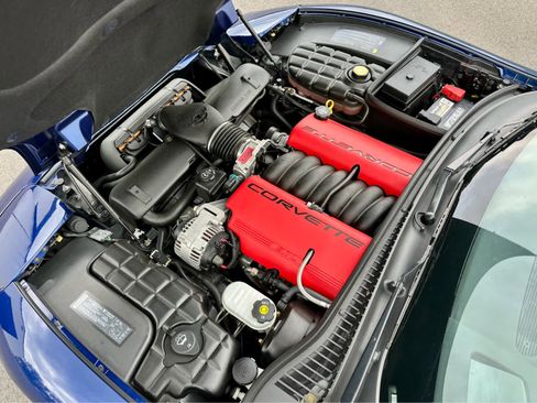 Used 2004 Chevrolet Corvette Z06 w/ Z06 Preferred Equipment Group image 13