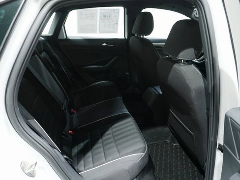 Used 2023 Volkswagen Jetta Sport image 11