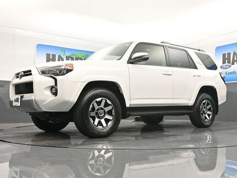 Used 2024 Toyota 4Runner TRD Off-Road Premium image 20