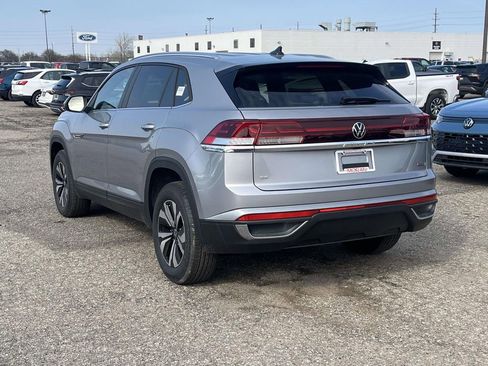 New 2026 Volkswagen Atlas Cross Sport SE AWD/4WD image 3