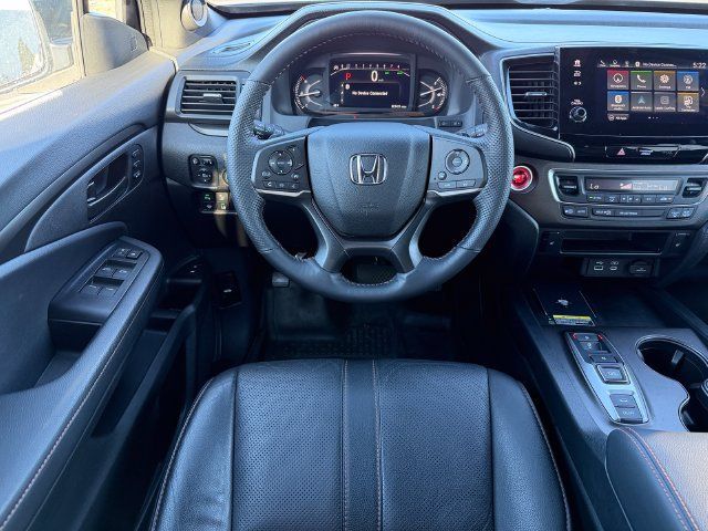 Used 2025 Honda Passport TrailSport image 25