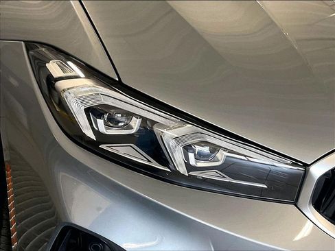 Used 2025 BMW 330i xDrive Sedan AWD/4WD image 32