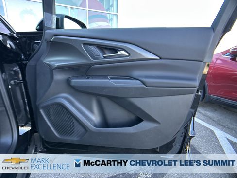 New 2026 Chevrolet Equinox EV LT w/ Comfort Package image 40