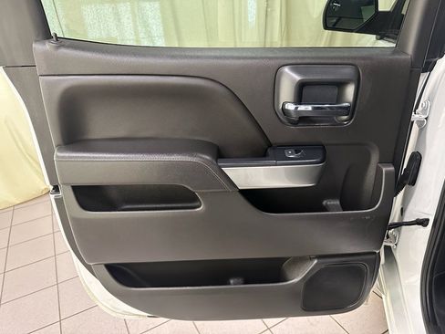 Used 2018 Chevrolet Silverado 1500 LT w/ All Star Edition image 38