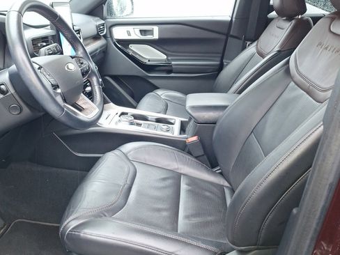 Used 2022 Ford Explorer Platinum w/ Equipment Group 601A image 10