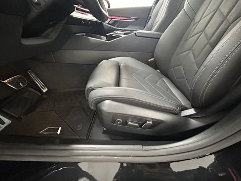 Used 2024 BMW i5 eDrive40i w/ M Sport Package image 30