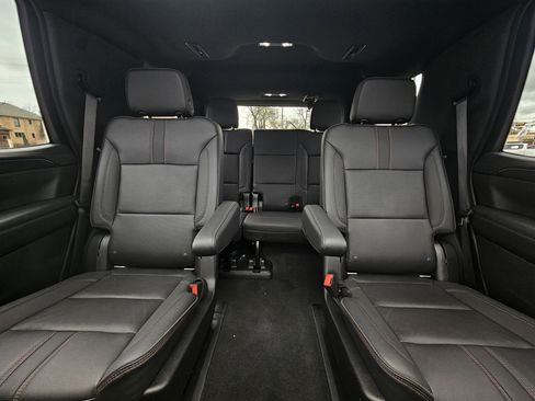 Used 2022 Chevrolet Tahoe RST w/ Luxury Package RWD image 30