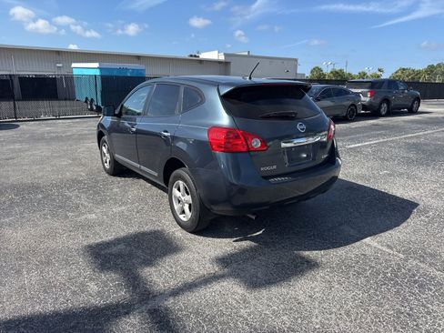 Used 2013 Nissan Rogue S w/ Special Edition Pkg image 4