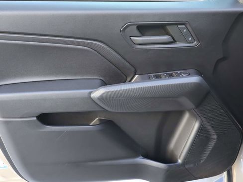 Used 2023 Chevrolet Colorado Trail Boss image 7