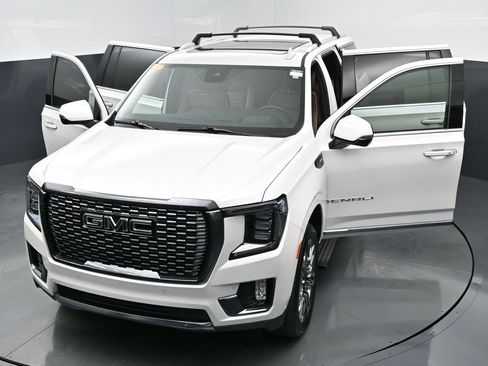 Used 2024 GMC Yukon XL Denali Ultimate image 36