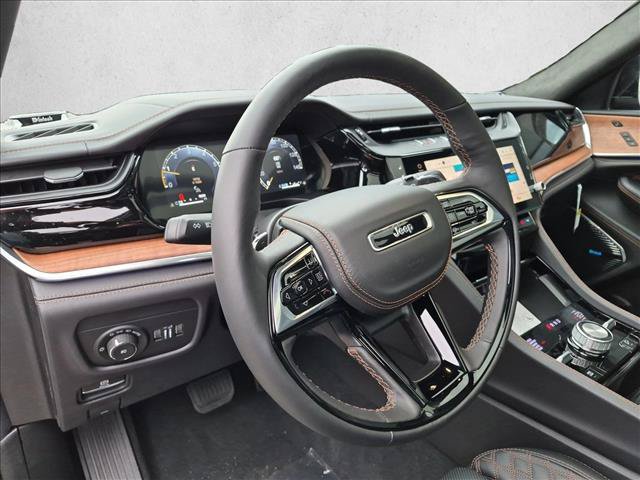 New 2027 Jeep Grand Cherokee Summit AWD/4WD image 3