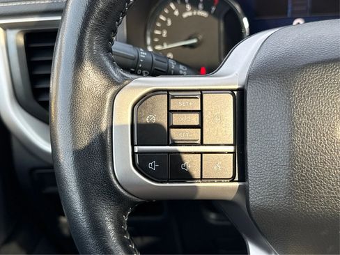 Used 2024 Ford Expedition Max XLT image 35