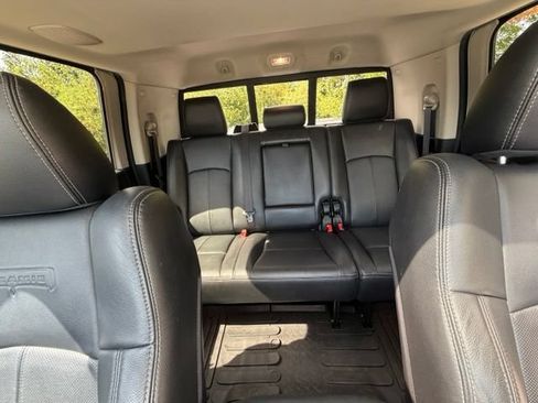 Used 2018 RAM 3500 Laramie w/ Convenience Group AWD/4WD image 21