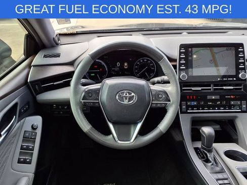 Used 2019 Toyota Avalon Limited FWD image 17