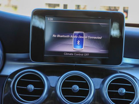 Used 2018 Mercedes-Benz C 300 4MATIC Sedan image 34