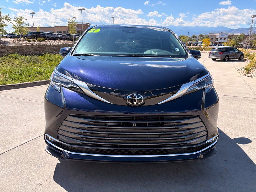 Used 2026 Toyota Sienna Platinum AWD/4WD image 2