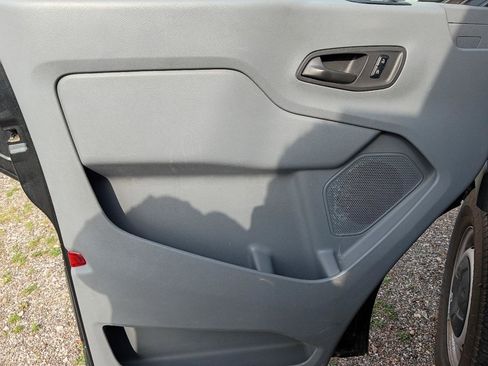 Used 2015 Ford Transit 150 130 Low Roof RWD image 9