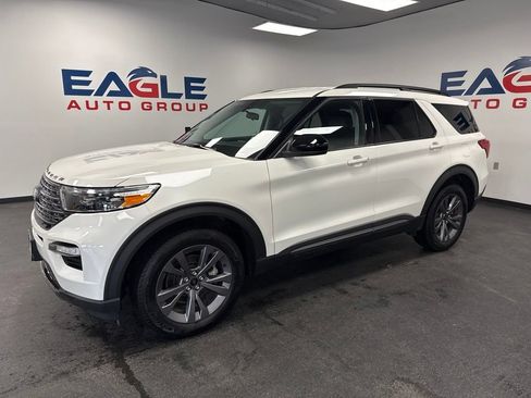 Used 2024 Ford Explorer XLT w/ Equipment Group 202A AWD/4WD image 6