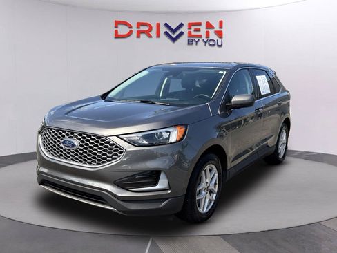 Used 2024 Ford Edge SEL AWD/4WD image 7