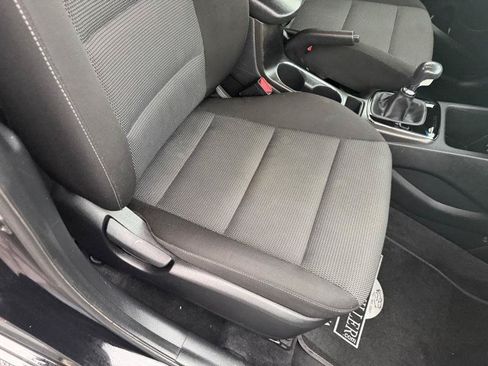 Used 2017 Kia Forte LX FWD image 21
