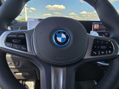 New 2026 BMW X5 xDrive50e w/ M Sport Package image 22